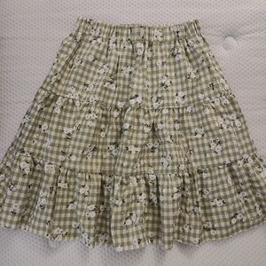Shein green and white checkered floral skirt
